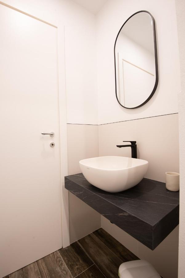 Mari Urbani Apartment ลาสเปเซีย ภายนอก รูปภาพ